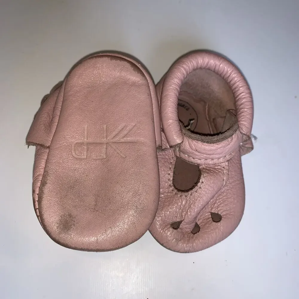 Toddler Girls Pink Leather Freshly Picked Soft Sole Shoes Size 1